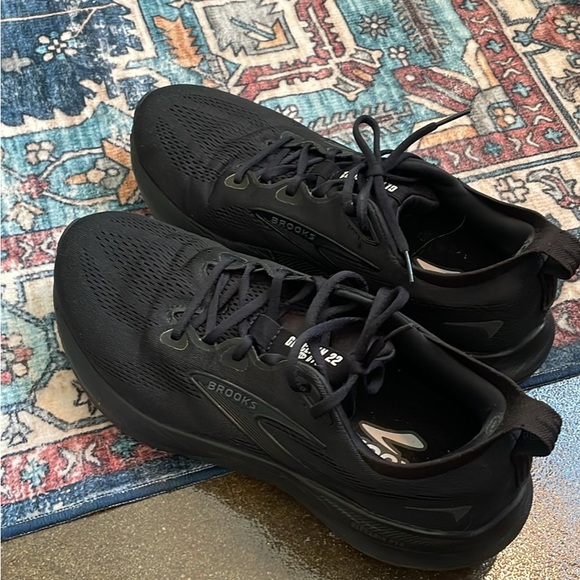 Men's Brooks Glycerin 22 GTS Running Shoes - Size 10.5 WIDE